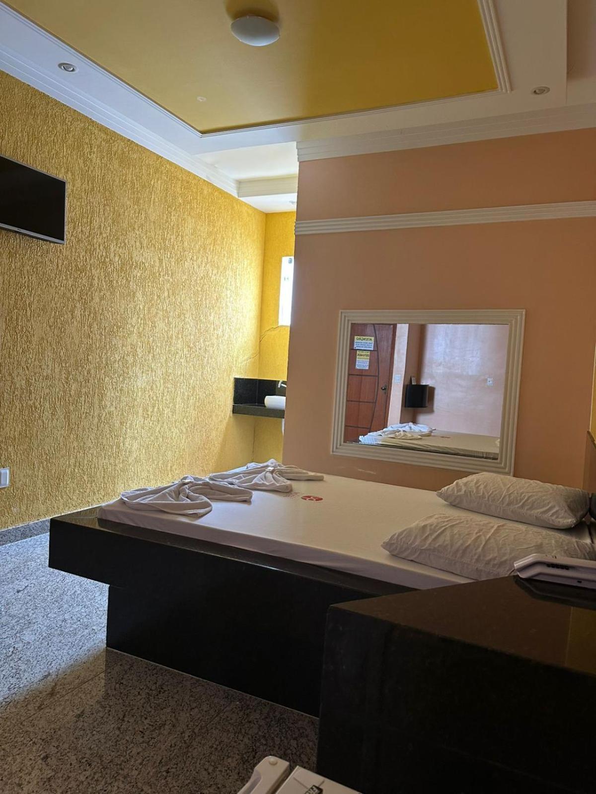 Up Stairs Motel Adults Only Betim Esterno foto